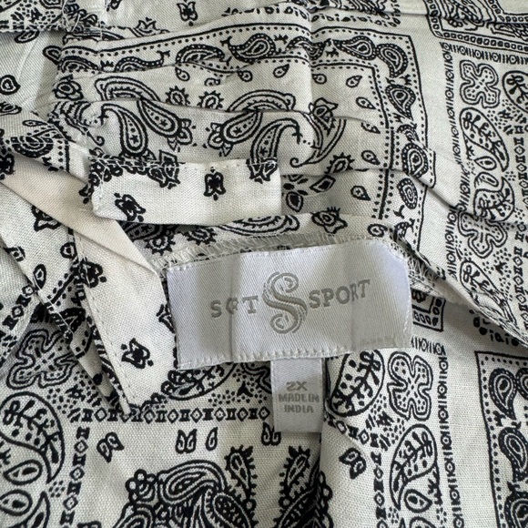 Soft Sport NWOT bandana print black white halter tie back crop top size 2X - Picture 8 of 10